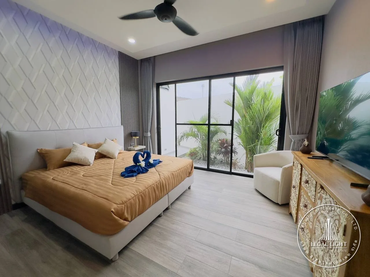 Вилла с 4 спальнями, 250 м² в Villa Manon — 2