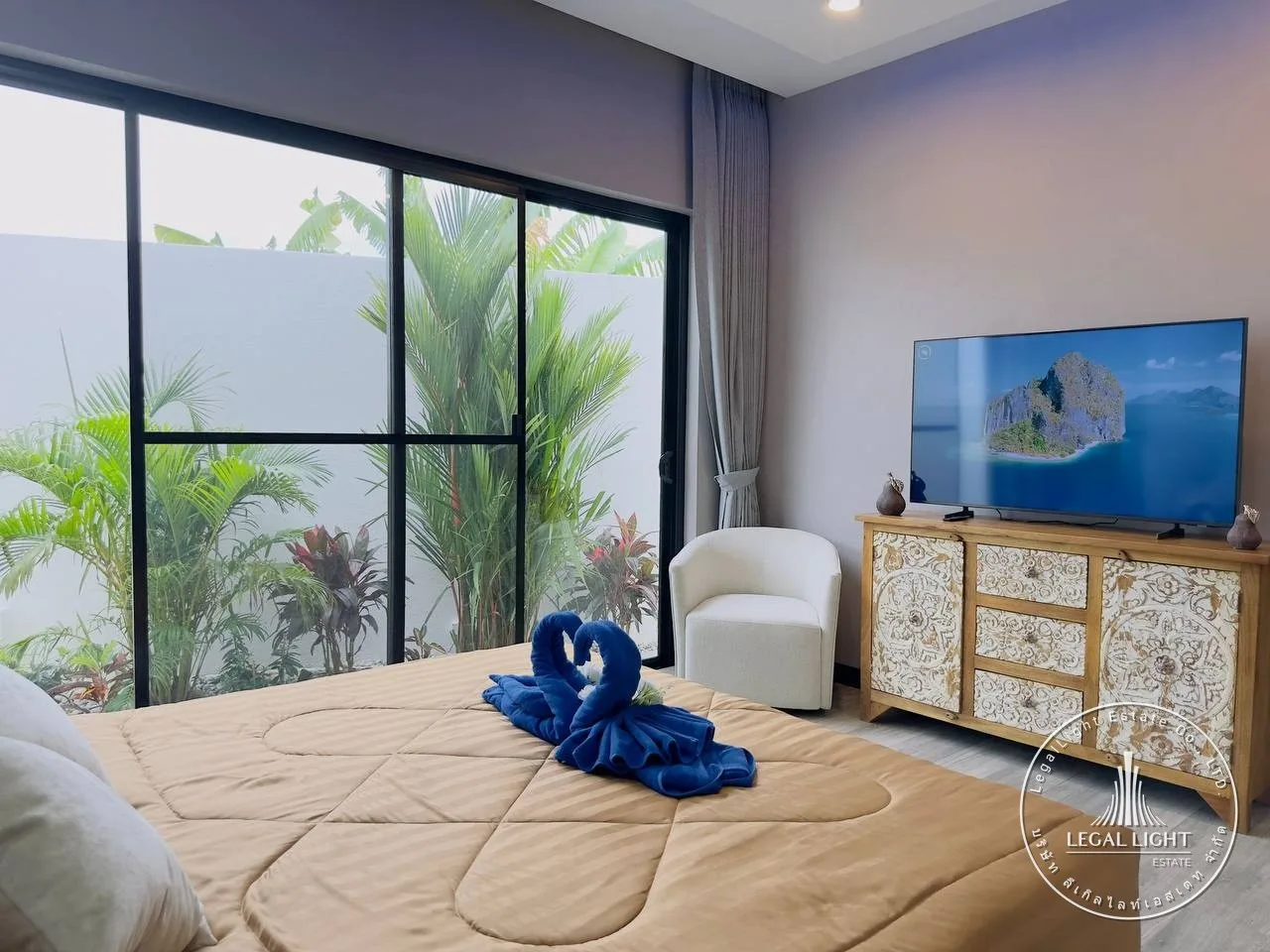 Вилла с 4 спальнями, 250 м² в Villa Manon — 4