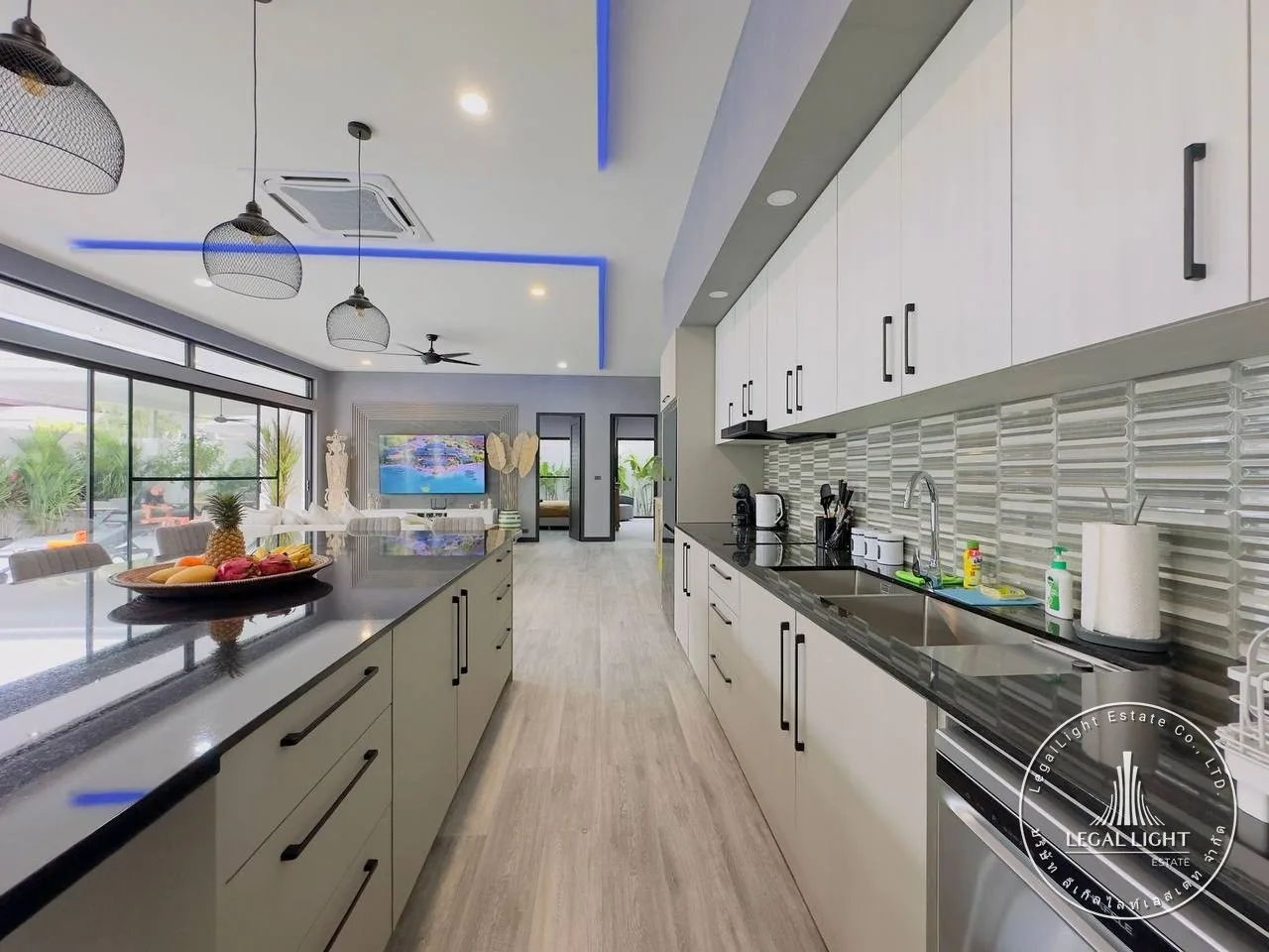 Вилла с 4 спальнями, 250 м² в Villa Manon — 5