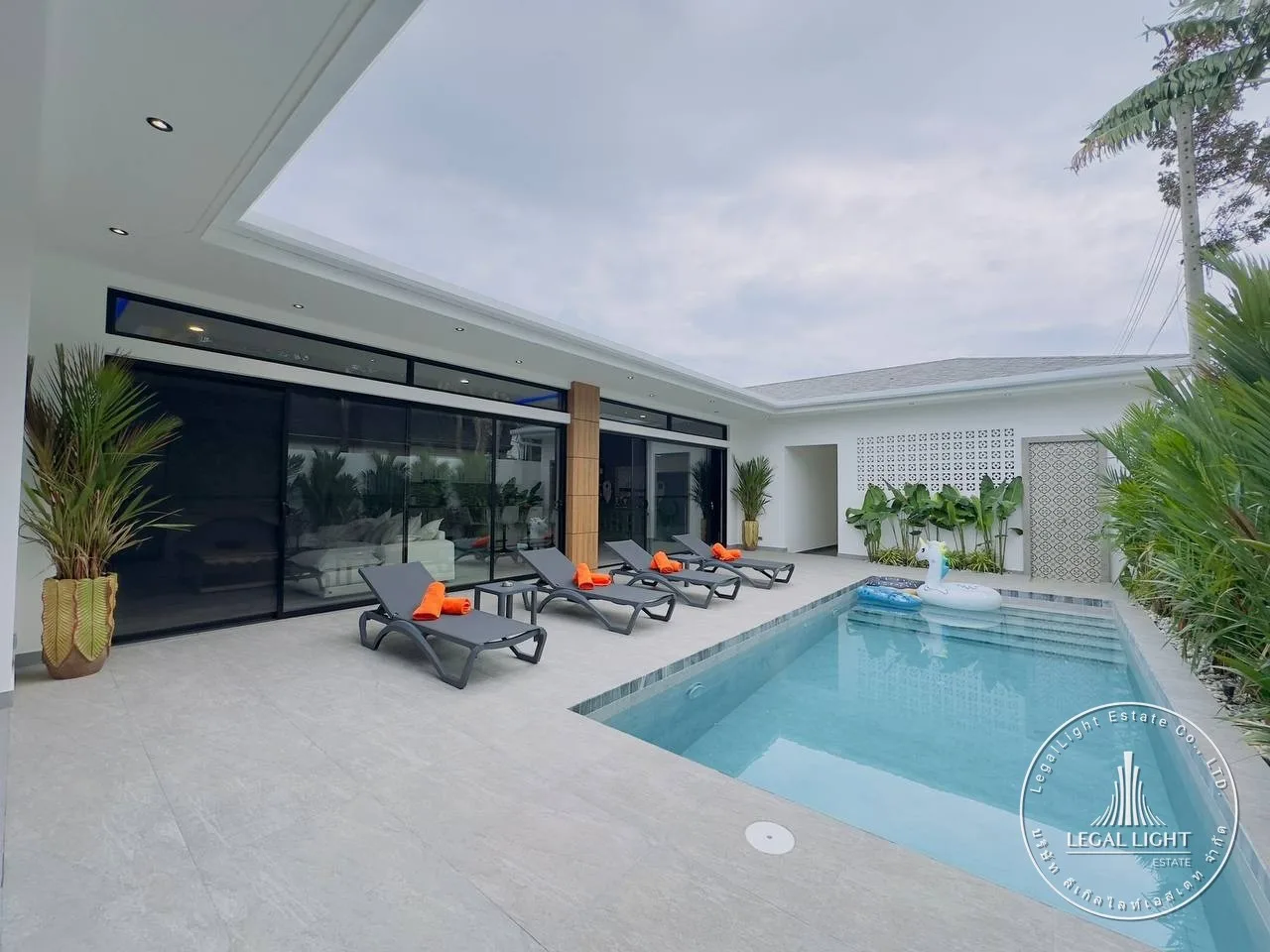 Вилла с 4 спальнями, 250 м² в Villa Manon — 7
